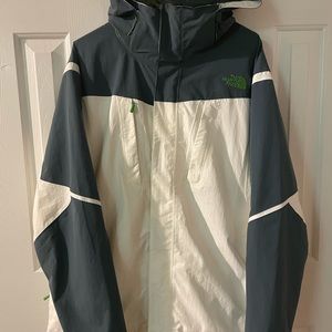 NorthFace RainJacket insulated Men’s Xl Women’s 1X